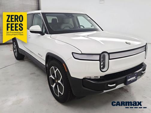 White 2024 Rivian R1T Adventure Dual-Motor Large