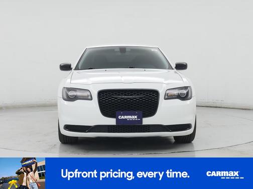 White 2023 Chrysler 300 Touring