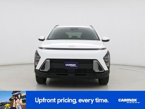White 2024 Hyundai KONA SEL