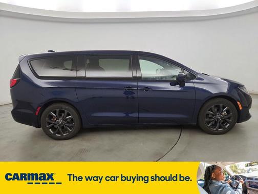 2020 Chrysler Pacifica Touring