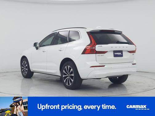 White 2023 Volvo XC60 B5 Core