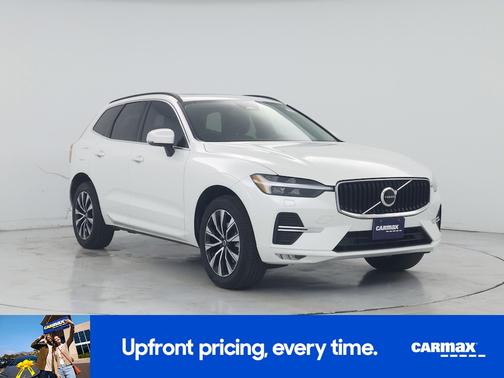 White 2023 Volvo XC60 B5 Core