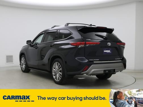 2022 Toyota Highlander Platinum