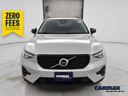 Silver 2025 Volvo XC40 B5 Plus Dark Theme