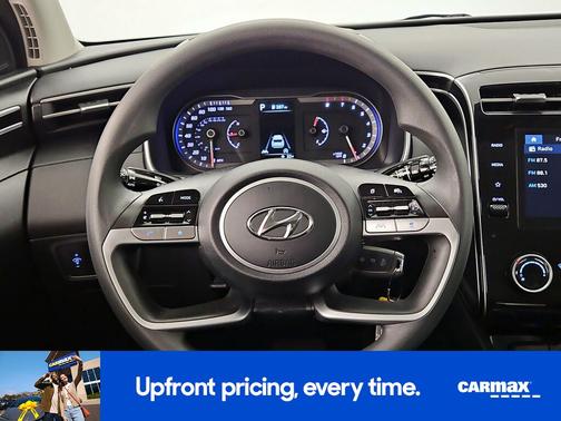 2023 Hyundai TUCSON SE