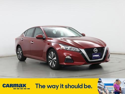 2022 Nissan Altima SV