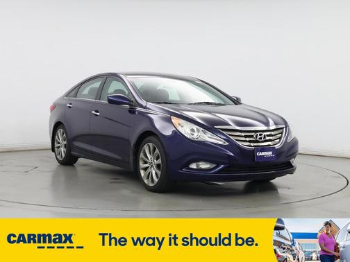 2013 Hyundai SONATA SE