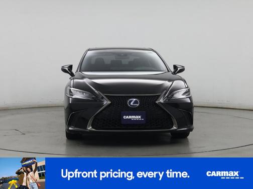 2022 Lexus ES 300h F-Sport