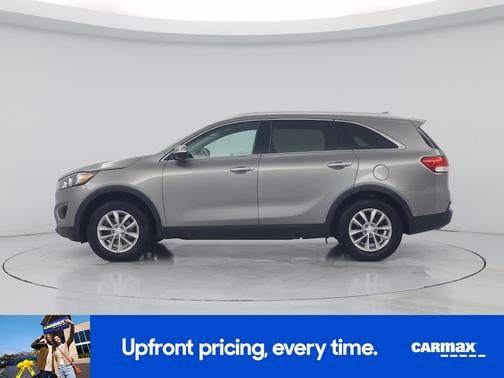 Gray 2018 Kia Sorento LX