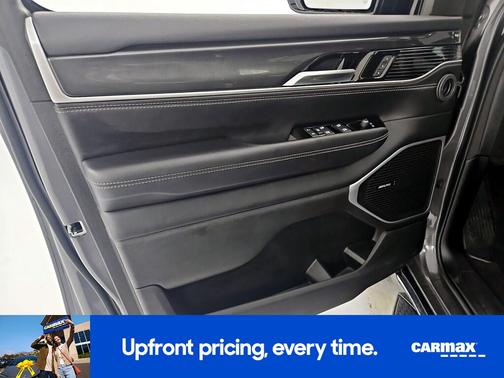 Gray 2023 Jeep Wagoneer