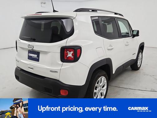 White 2018 Jeep Renegade Latitude