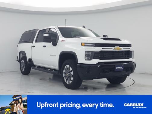 White 2024 Chevrolet Silverado 2500 Custom