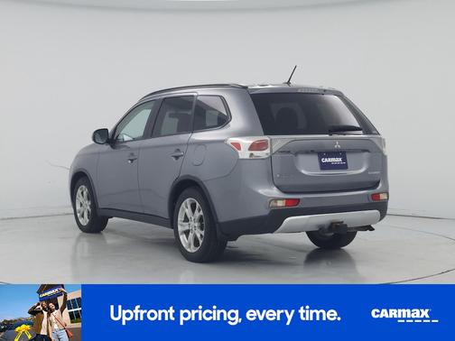 Gray 2015 Mitsubishi Outlander SE