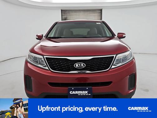 Red 2015 Kia Sorento LX