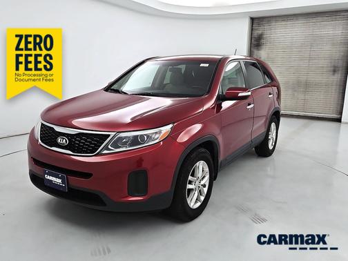 Red 2015 Kia Sorento LX