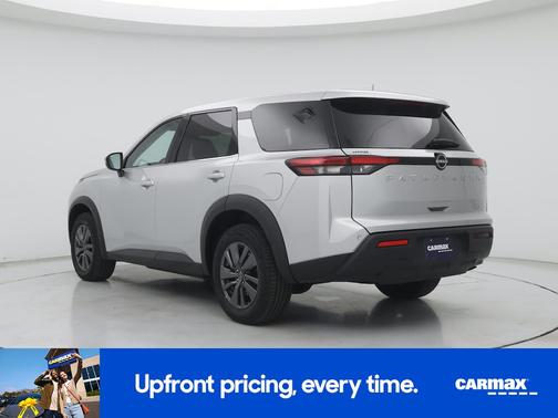 2022 Nissan Pathfinder S