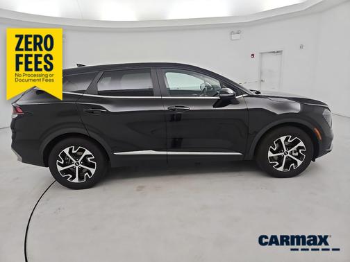 Black 2024 Kia Sportage LX