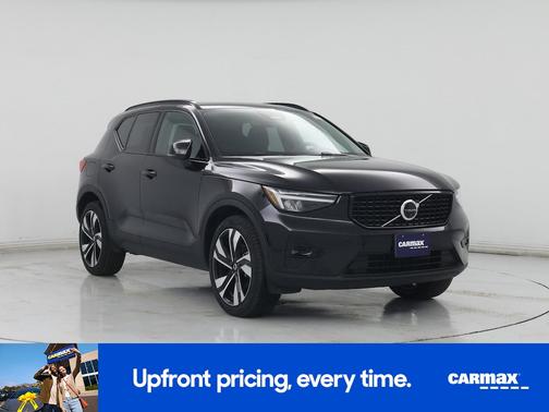 Black 2025 Volvo XC40 B5 Plus Dark Theme
