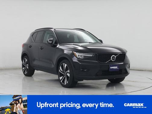 Black 2025 Volvo XC40 B5 Plus Dark Theme