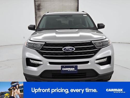 Gray 2022 Ford Explorer XLT