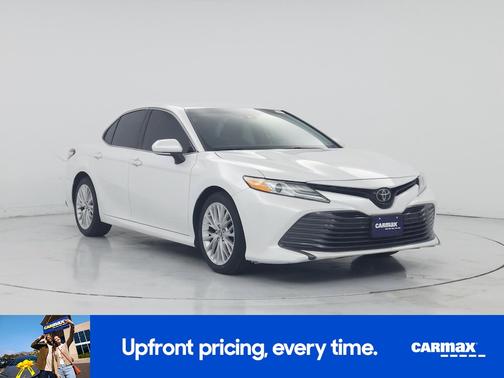 Pearl 2019 Toyota Camry XLE