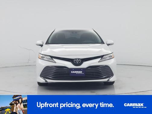 Pearl 2019 Toyota Camry XLE