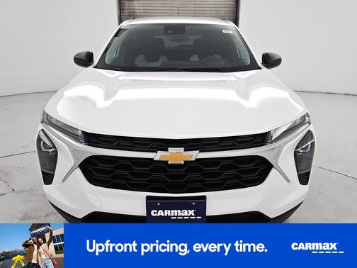 White 2024 Chevrolet Trax LS