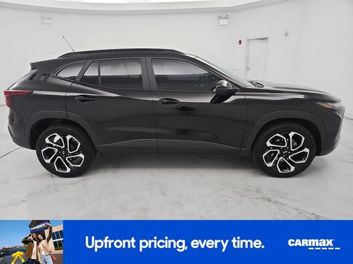 Black 2025 Chevrolet Trax 2RS