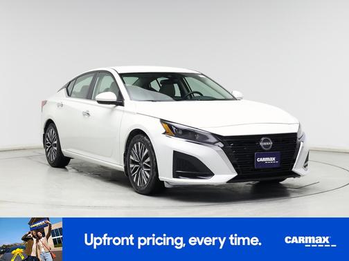 2023 Nissan Altima SV