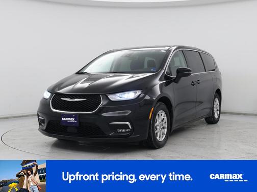 Black 2023 Chrysler Pacifica Touring L