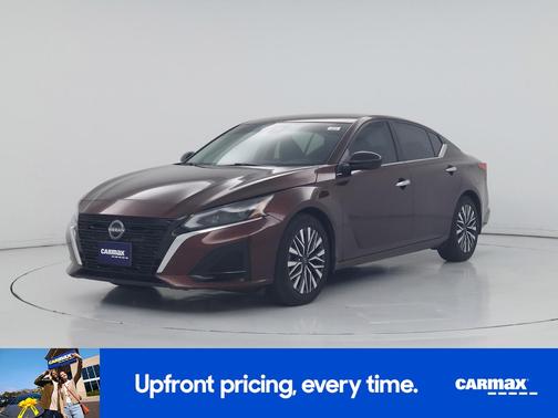 Burgundy 2024 Nissan Altima SV