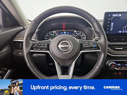 Black 2023 Nissan Altima SL