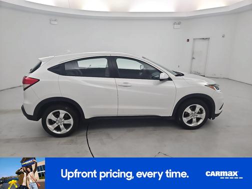 White 2022 Honda HR-V LX