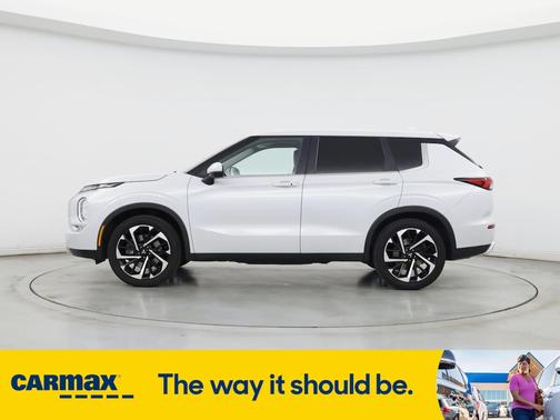 2022 Mitsubishi Outlander SE