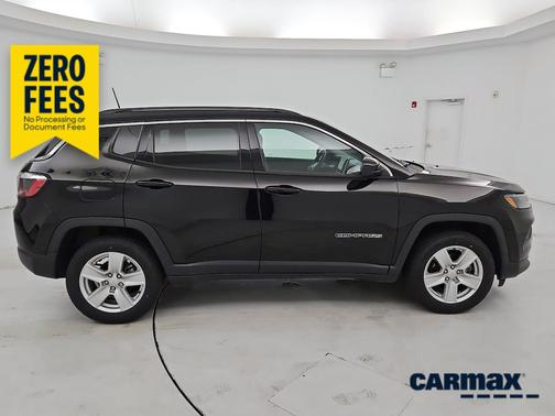 Black 2022 Jeep Compass Latitude