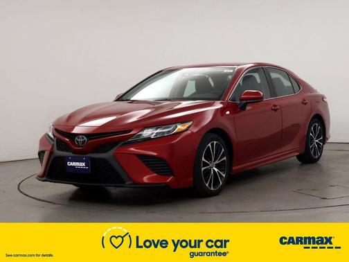 Photo 3 of 18 of 2020 Toyota Camry SE
