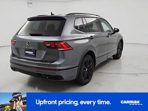 Gray 2022 Volkswagen Tiguan SE R-Line Black