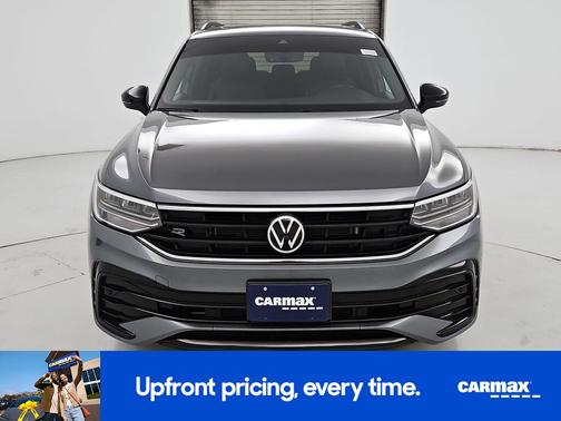 Gray 2022 Volkswagen Tiguan SE R-Line Black