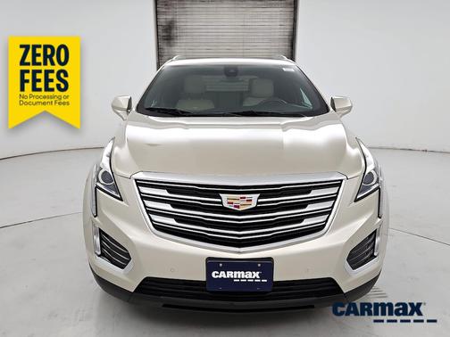 Gold 2017 Cadillac XT5 Luxury