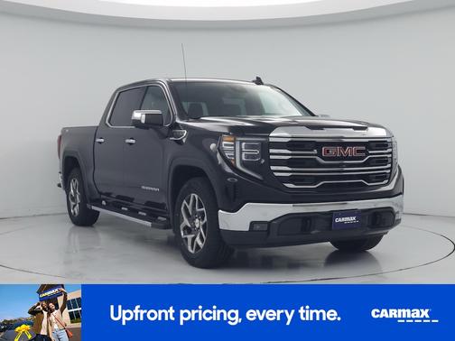 Black 2022 GMC Sierra 1500 SLT
