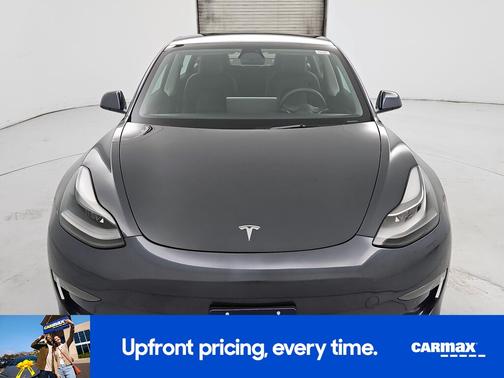 Gray 2022 Tesla Model 3