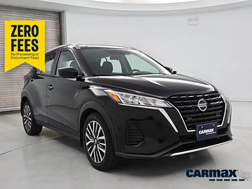 Black 2021 Nissan Kicks SV