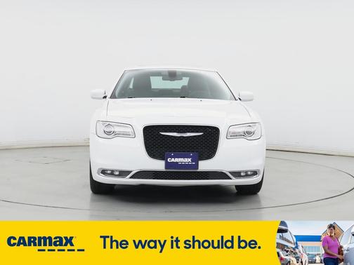 2018 Chrysler 300 Touring L