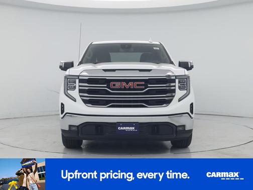 White 2024 GMC Sierra 1500 SLT