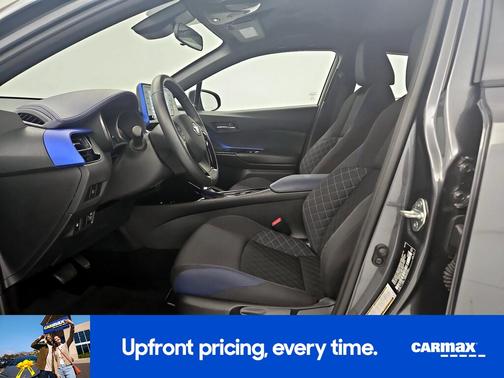 2022 Toyota C-HR XLE