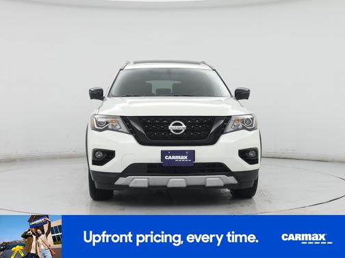 2020 Nissan Pathfinder SL