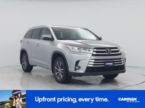 Gray 2018 Toyota Highlander XLE