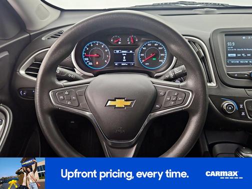 White 2018 Chevrolet Malibu LS