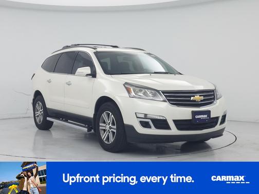 White 2015 Chevrolet Traverse LT