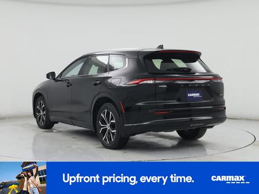 2025 Toyota Crown Signia XLE